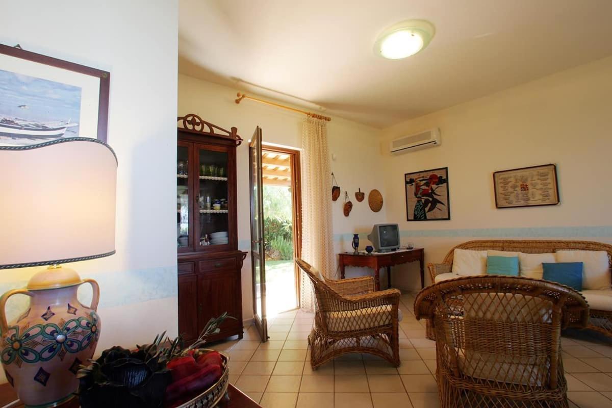 Villa Levante Vista Mare Cornino クストナーチ エクステリア 写真